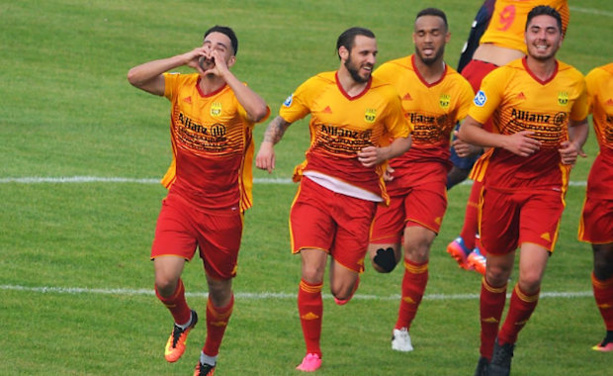 Avec deux buts inscrits en deux journées, le sanpriot Mahaya prend la tête du classement des buteurs nationaux Avec deux buts inscrits en deux journées, le sanpriot Mahaya prend la tête du classement des buteurs nationaux