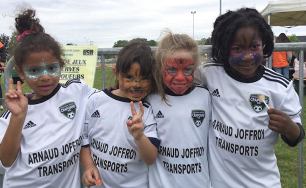 De quatre il y a deux ans, les filles sont désormais plus de cinquante à l'AS Crapoanne De quatre il y a deux ans, les filles sont désormais plus de cinquante à l'AS Crapoanne