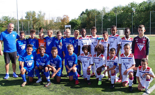 Ls U12 du FC Villefranche, vainqueurs de leurs homologues lyonnais. Ls U12 du FC Villefranche, vainqueurs de leurs homologues lyonnais.