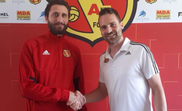 Les ECHOS des CLUBS - Adversaires le vendredi, partenaires le dimanche Les ECHOS des CLUBS - Adversaires le vendredi, partenaires le dimanche