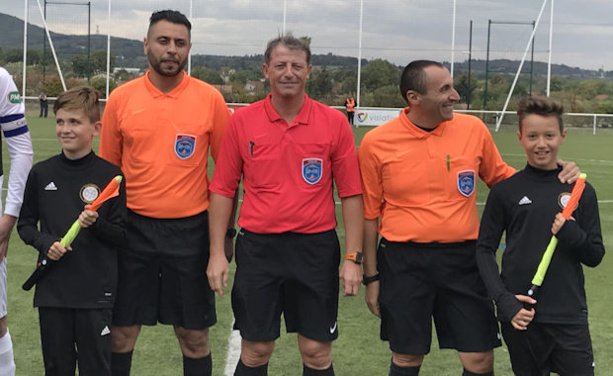Les arbitres de la rencontre