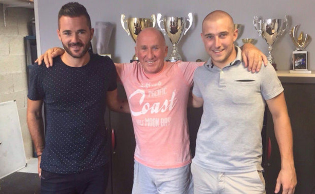 Yann et Maurice Obitz prennent la pause avec Thomas Vincent, l'un des héros du cinquième tour de la Coupe de France Yann et Maurice Obitz prennent la pause avec Thomas Vincent, l'un des héros du cinquième tour de la Coupe de France