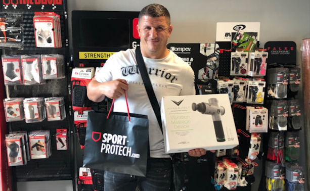 Ali Nechad s'est laissé séduire par l'Hypervolt Ali Nechad s'est laissé séduire par l'Hypervolt