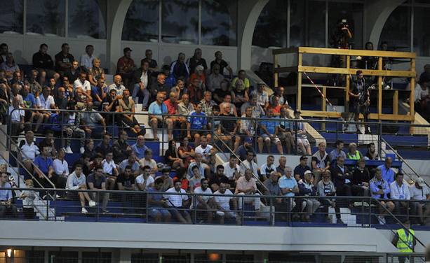 Le stade Armand Chouffet voudra voir une deuxième victoire des siens ce soir contre Quevilly-Rouen, formation reléguée de L2 Le stade Armand Chouffet voudra voir une deuxième victoire des siens ce soir contre Quevilly-Rouen, formation reléguée de L2
