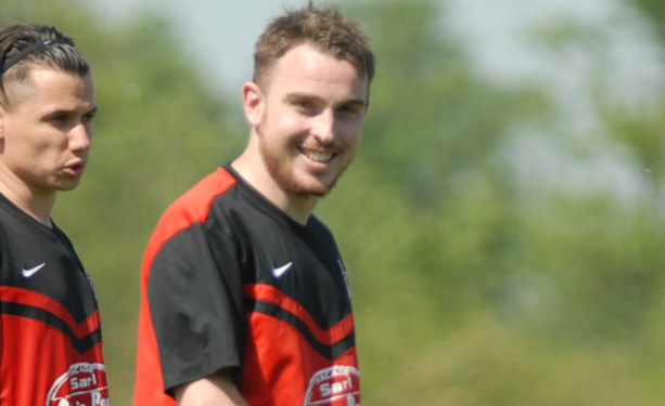 Crépin peut avoir le sourire, il s'est offert un quintuplé avec l'USEL Foot contre la réserve de l'AS Bron. Crépin peut avoir le sourire, il s'est offert un quintuplé avec l'USEL Foot contre la réserve de l'AS Bron.