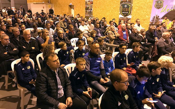 FC BORDS de SAÔNE - Quand Monsieur TURPIN fait le show à PARCIEUX FC BORDS de SAÔNE - Quand Monsieur TURPIN fait le show à PARCIEUX
