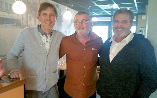 Les ECHOS... des RESTOS - Stéphane ROCHE soigne sa ligne chez Gil POULET... Fred GUERRA aussi Les ECHOS... des RESTOS - Stéphane ROCHE soigne sa ligne chez Gil POULET... Fred GUERRA aussi