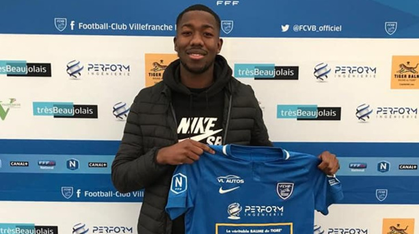 MERCATO 2018 - Le FC VILLEFRANCHE signe un milieu