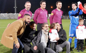 Laurent Chabaud (au centre) a participé à la cagnotte pour la petite Léa Laurent Chabaud (au centre) a participé à la cagnotte pour la petite Léa