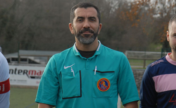 L'arbitre de la rencontre L'arbitre de la rencontre