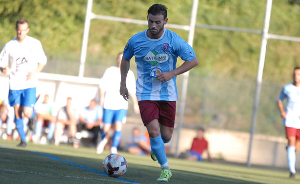 Fernandez (FC Bourgoin) désormais à trois buts. Fernandez (FC Bourgoin) désormais à trois buts.