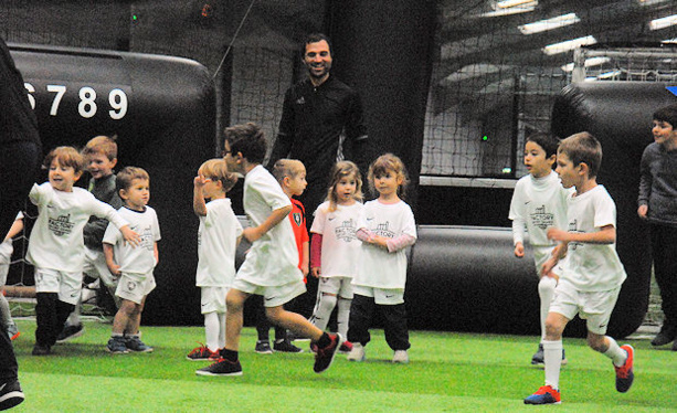 Académie - Jérémy BERTHOD, le parrain était au FACTORY SPORT GAMES de Chazay Académie - Jérémy BERTHOD, le parrain était au FACTORY SPORT GAMES de Chazay