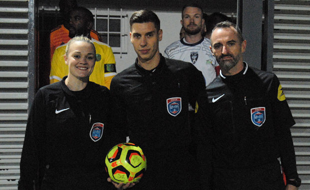 Les arbitres de la rencontre Les arbitres de la rencontre