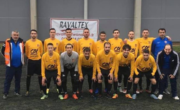 Anatolia Lyon a bien résisté au CS Neuville pour sa première participation aux trenete-deuxième de finale de la Coupe du Rhône. Anatolia Lyon a bien résisté au CS Neuville pour sa première participation aux trenete-deuxième de finale de la Coupe du Rhône.