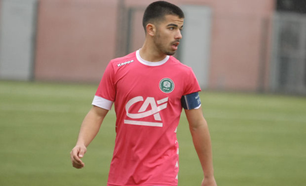 Oan Djorkaeff est actuellement à l'entraînement avec Lyon-Duchère AS Oan Djorkaeff est actuellement à l'entraînement avec Lyon-Duchère AS