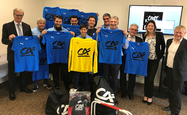 Mozaic Foot Challenge - Le CREDIT AGRICOLE récompense les U18F du CHAZAY FC Mozaic Foot Challenge - Le CREDIT AGRICOLE récompense les U18F du CHAZAY FC