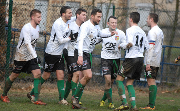 Direction les huitièmes pour l'AS Saint-Forgeux Direction les huitièmes pour l'AS Saint-Forgeux