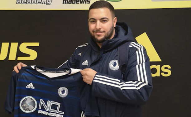 La Valse des Bancs - Un nouveau coach débarque à YON-CROIX-ROUSSE FOOT La Valse des Bancs - Un nouveau coach débarque à YON-CROIX-ROUSSE FOOT