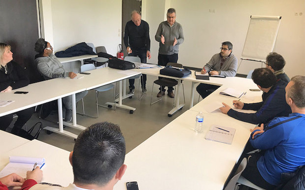 District - "Le FOOTBALL tous ENSEMBLE", parce que les bonnes idées viennent souvent de la base District - "Le FOOTBALL tous ENSEMBLE", parce que les bonnes idées viennent souvent de la base