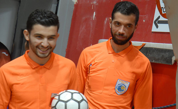 Les abitres de la rencontre Les abitres de la rencontre