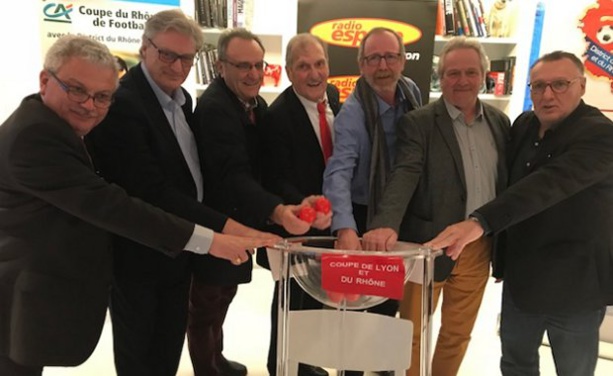 Pierryck Valdivia (au centre) de retour au stade Joly