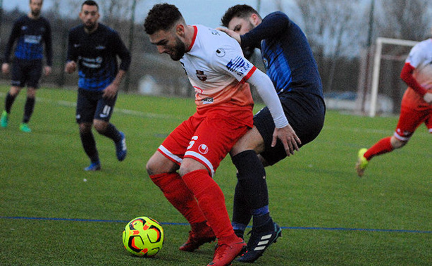 R3 – Un beau derby mais pas de vainqueur entre SUD LYONNAIS 2013 et le FC CHAPONNAY-MARENNES R3 – Un beau derby mais pas de vainqueur entre SUD LYONNAIS 2013 et le FC CHAPONNAY-MARENNES