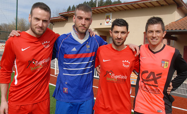 Les Llombard et les Da Costa, deux dans chaque camp. Les Llombard et les Da Costa, deux dans chaque camp.