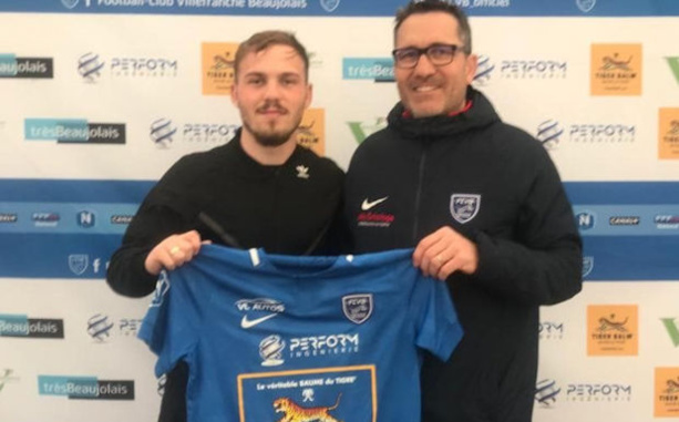 Mercato - Le FC VILLEFRANCHE signe un ancien de l'OM Mercato - Le FC VILLEFRANCHE signe un ancien de l'OM