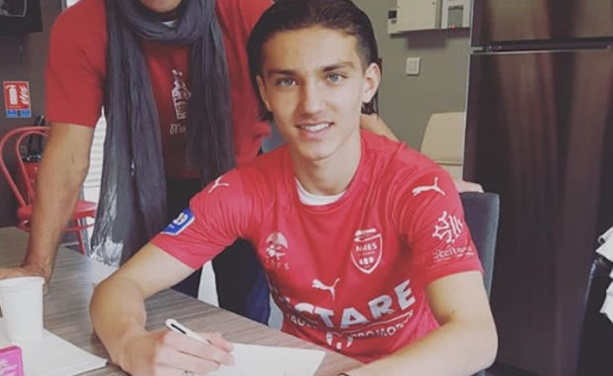 U16 - Un jeune SANPRIOT signe au NÎMES Olympique U16 - Un jeune SANPRIOT signe au NÎMES Olympique