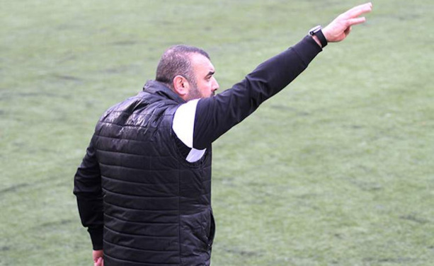 Nordine Belhout (Lyon-Duchère AS C) Nordine Belhout (Lyon-Duchère AS C)