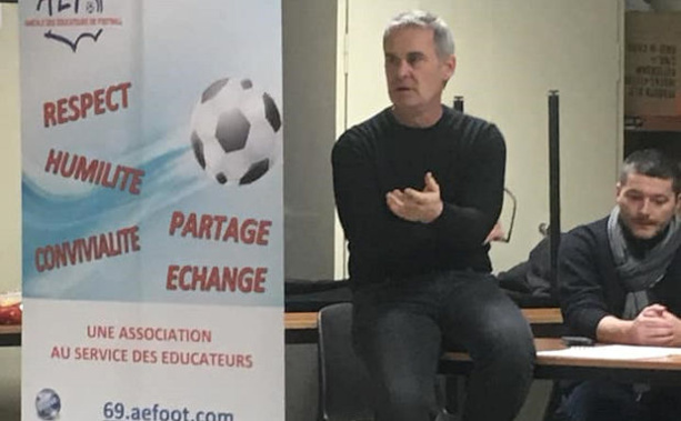 AEF - Laurent ROUSSEY : "L'entraîneur doit avoir sa propre vérité..." AEF - Laurent ROUSSEY : "L'entraîneur doit avoir sa propre vérité..."