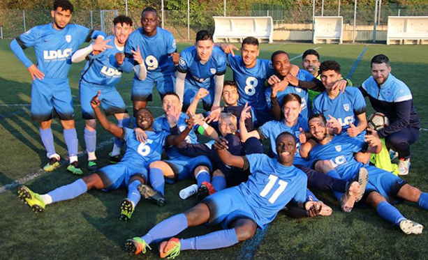 Pour la première fois de son histoire, le FC Limonest-Saint-Didier aura une équipe en ligue, les U20 qui ont validé leur montée le week-end dernier (crédit photo FCLSD) Pour la première fois de son histoire, le FC Limonest-Saint-Didier aura une équipe en ligue, les U20 qui ont validé leur montée le week-end dernier (crédit photo FCLSD)