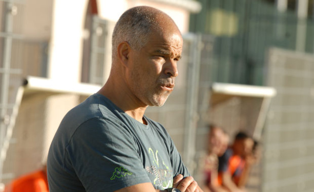 Djillali Boussebah et la réserve d'Ain Sud Foot y espère encore. Djillali Boussebah et la réserve d'Ain Sud Foot y espère encore.