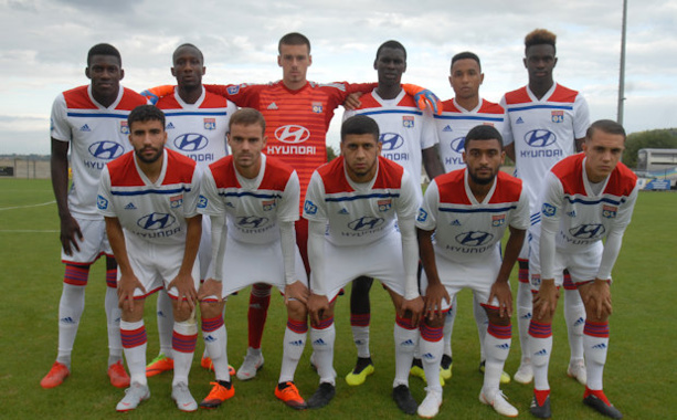 OL B - Le GROUPE pour la réception du FC MARTIGUES