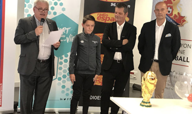 Coupe du Rhône - Le POUCET peut y croire, l'affiche à JOMARD Coupe du Rhône - Le POUCET peut y croire, l'affiche à JOMARD