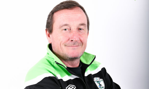 Alain Dessous Alain Dessous