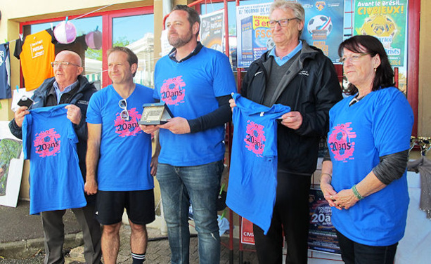 FS CIVRIEUX d'AZERGUES - Le doyen à 20 ans ! FS CIVRIEUX d'AZERGUES - Le doyen à 20 ans !