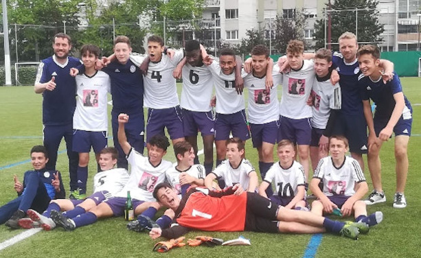 L'équipe première du FC DOMTAC accède à la R2 L'équipe première du FC DOMTAC accède à la R2