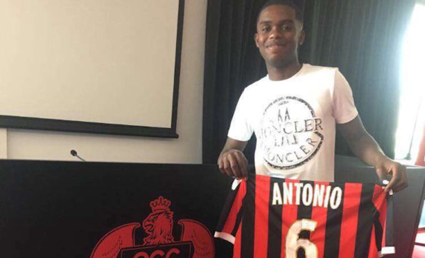 Mercato 2019 - Un sixième U17 du FC LYON rejoint un club pro Mercato 2019 - Un sixième U17 du FC LYON rejoint un club pro