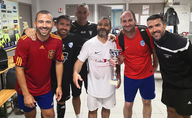 Tennis ballon - Les anciens DUCHEROIS s'imposent aux vielles gloires de l'ARBRESLE Tennis ballon - Les anciens DUCHEROIS s'imposent aux vielles gloires de l'ARBRESLE