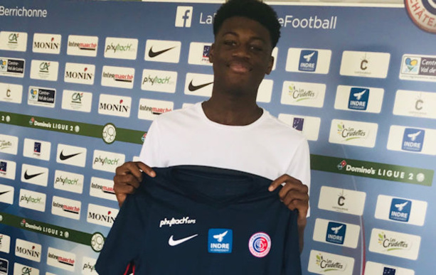 Mercato jeune - Un nouveau U17 du FC LYON rejoint un club pro