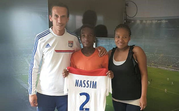 Mercato jeunes - Une première avec l'OL pour le FC RIVE DROITE Mercato jeunes - Une première avec l'OL pour le FC RIVE DROITE