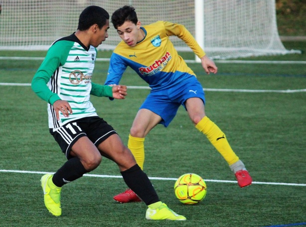 U15 (D1) : AS Bron - AS Craponne (9-0) : les photos de Robert Ageron U15 (D1) : AS Bron - AS Craponne (9-0) : les photos de Robert Ageron