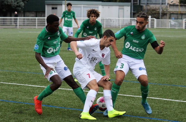U17 Nationaux : FC Lyon - AS Saint-Etienne (1-3) les photos de Robert Ageron U17 Nationaux : FC Lyon - AS Saint-Etienne (1-3) les photos de Robert Ageron