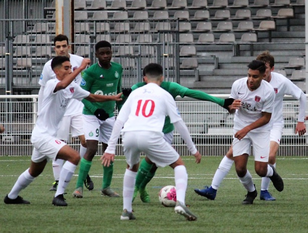 U17 Nationaux : FC Lyon - AS Saint-Etienne (1-3) les photos de Robert Ageron U17 Nationaux : FC Lyon - AS Saint-Etienne (1-3) les photos de Robert Ageron