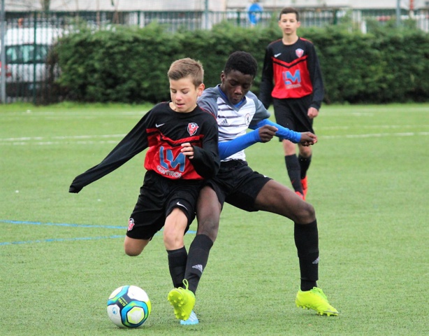 U15 (D2) ES Trinité Lyon - USEL Foot (3-2) : les photos de Robert Ageron