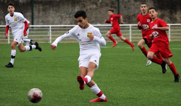 Galerie photos AS Saint-Priest - FC Lyon (U13, amical) par Robert Ageron