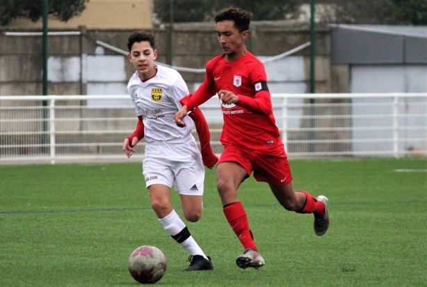 Galerie photos AS Saint-Priest - FC Lyon (U13, amical) par Robert Ageron