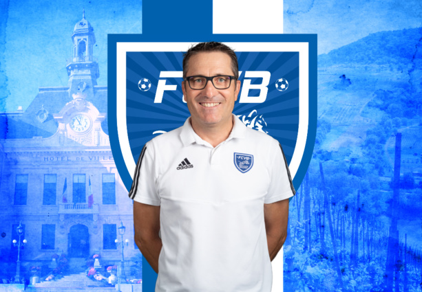 Alain Pochat prolonge avec le FC Villefranche Beaujolais Alain Pochat prolonge avec le FC Villefranche Beaujolais