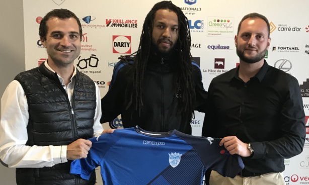 Une nouvelle recrue pour la réserve du FC Limonest Saint-Didier